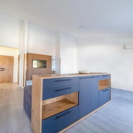 One With View Apartment